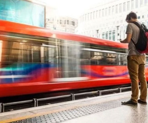 Xu hướng lạ ở Mỹ: Thuê nhà ở thành phố quá đắt, nhiều người chọn ở xa và đi làm bằng ... máy bay, di chuyển cả nghìn cây số tới nơi làm việc