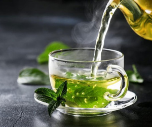 Uống trà xanh: có lúc tốt hơn thuốc bổ, có thời điểm lại như uống ‘thuốc độc’