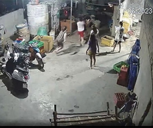 Nam thanh niên cầm đầu nhóm người xông vào nhà lột áo, hành hung thiếu nữ