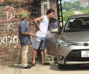 Rò rỉ tạo hình của Doãn Quốc Đam phim Làng Trong Phố: Mến 'Chí Phèo' đã hết... 'trọc'