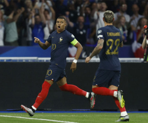 Mbappe lập kỷ lục, Pháp thắng vất vả Hy Lạp