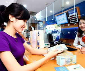 Tiếp tục giảm lãi suất thấp ngang đại dịch hay cộng thêm đòn bẩy?