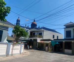 'Con tôi không vào đại học nhưng mỗi tháng gửi về cả trăm triệu'