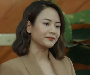 Phim giờ vàng có nữ diễn viên Việt Hoa bị hoãn chiếu