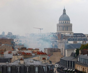 Nổ lớn tại khu phố lịch sử ở Paris