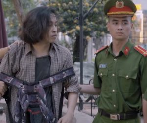 'Cuộc đời vẫn đẹp sao': Bát (Tuấn Anh) bị bắt