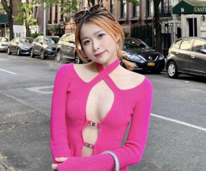 Rich kid Chao gây 'nhức mắt' với bộ ảnh diện bikini tại bể bơi khoe body gợi cảm