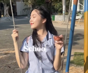 Con gái Quyền Linh gây thương nhớ trong trang phục giản dị, được mệnh danh 'nữ thần đồng phục'