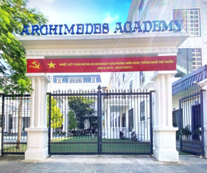 Bỏ quên học sinh trên xe đưa đón: Tiểu học Archimedes Academy nhận trách nhiệm