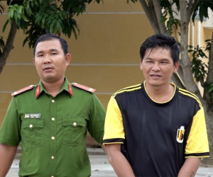 Bắt đối tượng đánh nhau gây náo loạn trụ sở UBND xã
