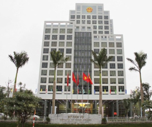 Bộ Nội vụ giảm hơn 100 lãnh đạo cấp vụ, tổng cục