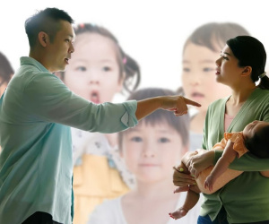 Vợ đệ đơn ly hôn vì chồng ép đẻ con trai dù đã có 6 con gái, phán quyết của tòa khiến cả triệu dân mạng phẫn nộ