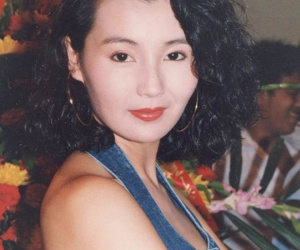 'Nữ hoàng màn ảnh' và 11 cuộc tình hết lòng vì yêu nhưng đều nhận về đắng cay