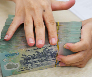 Giảm 36 khoản phí, lệ phí từ ngày mai để hỗ trợ người dân và doanh nghiệp