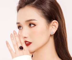 Nữ diễn viên giàu nhất miền Bắc có bất động sản từ Bắc vào Nam, tự khoe nhà 'đầy' kim cương