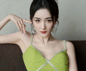 Chuyện gì đang xảy ra với con gái Dương Mịch?