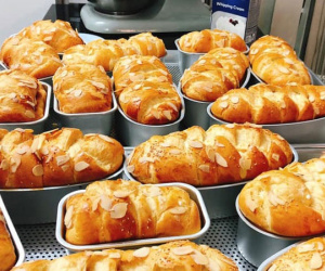 Cẩn thận khi mua bánh mì có mùi thơm hấp dẫn, chuyên gia dinh dưỡng cảnh báo đó là 'mùi hương ác quỷ' đầu độc sức khỏe