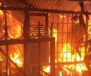Chồng đổ xăng vào phòng ngủ đốt, 4 người thương vong