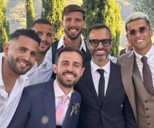 Dàn sao Man City đến mừng Bernardo Silva cưới chân dài tuyệt đẹp