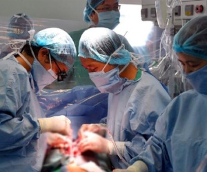 Các bệnh viện không còn phải dùng ‘dao mổ rạch 3 lần mới qua da’
