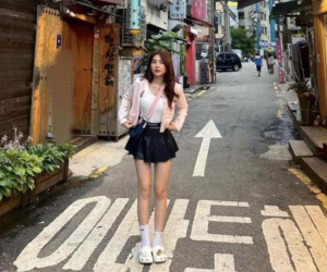 Gái út nhà Quyền Linh ngày càng trổ sắc không kém gì chị gái Lọ Lem