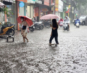 Dự báo thời tiết 4/7: Miền Bắc có mưa to, nắng nóng suy giảm
