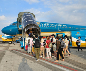 2,2 tỉ cổ phiếu Vietnam Airlines bị hạn chế giao dịch