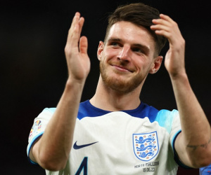 Arsenal hoàn tất ký Declan Rice với giá kỷ lục