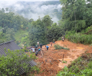 Sạt lở đất ở khiến cặp vợ chồng tử vong, 2 cháu nội bị thương