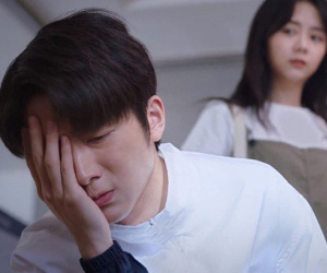 Bị em gái mắng 'lương 14 triệu không gửi nổi cho bố mẹ 1 triệu', anh trai bất lực ôm mặt nhưng chẳng ai thương nổi vì lý do này