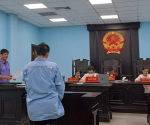 Giúp việc theo giờ, người phụ nữ làm ra chuyện đáng xấu hổ với 3 chủ nhà