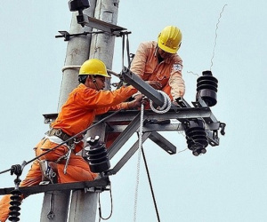 Dự kiến giá điện sinh hoạt 5 bậc, người dân được lợi gì?