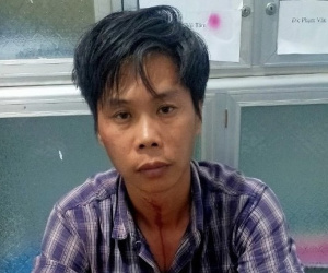 Nam thanh niên quật ngã, tóm gọn tên cướp tiệm vàng
