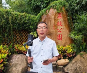 Chủ quan để con trai nhỏ ra ngoài chơi, người cha hối hận tìm suốt 22 năm