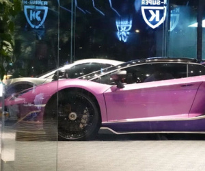 Showroom K-Super ra sao sau khi 'trùm buôn siêu xe' Phan Công Khanh bị tạm giữ