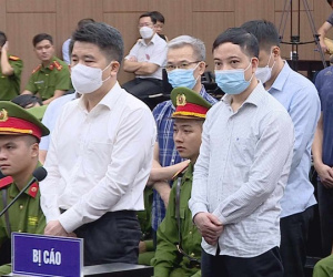 Chiêu 'vòi' tiền doanh nghiệp để đưa sếp trong vụ 'chuyến bay giải cứu'
