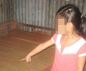 Bị người cha thú tính hiếp dâm nhiều lần, thiếu nữ cầu cứu chính quyền