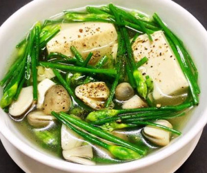 Loại rau chẳng cần chăm bón vẫn tốt như cỏ giúp quý ông 'phừng phừng khí thế' mà chẳng sợ tác dụng phụ