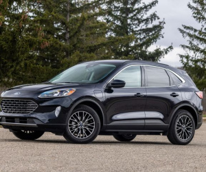 Ford Escape bị điều tra về lỗi nghiêm trọng khiến cửa xe tự mở bất ngờ