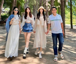 Đằng sau bức hình đẹp của gia đình Quyền Linh là hậu trường cười ra nước mắt