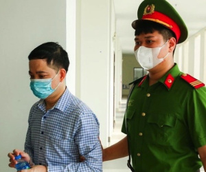Tạm dừng phiên toà 'chuyến bay giải cứu' để bị cáo nộp tiền khắc phục