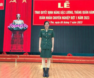 'Nàng tiên cá' Ánh Viên được thăng quân hàm, trở thành trung tá quân nhân chuyên nghiệp trẻ nhất Việt Nam