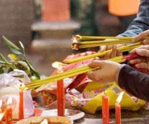 Bài văn khấn chuẩn cổ truyền ngày mùng 1 tháng 6 âm lịch cúng thần linh và gia tiên