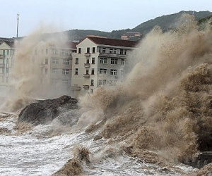 Lý giải việc các cơn bão thường mang tên phụ nữ
