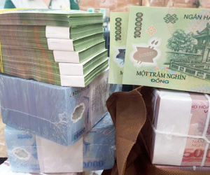 Những ngân hàng đầu tiên công bố lợi nhuận nửa đầu năm làm ăn ra sao?