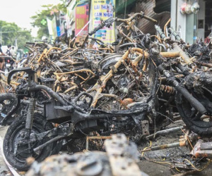 Nhân chứng vụ cháy 3 người chết ở Hà Nội: Chỉ nghe thấy tiếng nổ từ bình ắc quy xe