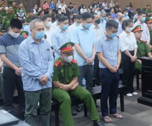 'Chuyến bay giải cứu' và tình thế doanh nghiệp đưa hối lộ