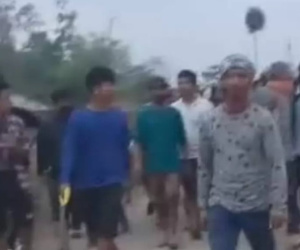 Ấn Độ phẫn nộ vụ hai phụ nữ bị lột đồ, ép diễu phố khỏa thân