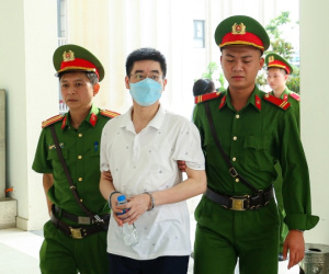 Vụ 'chuyến bay giải cứu': Cựu điều tra viên Hoàng Văn Hưng bật khóc, khẳng định không lừa đảo