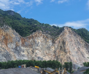 Công nhân mỏ đá tử vong khi rơi từ độ cao 30m